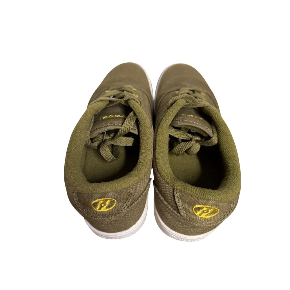 Heelys Kids Skate Shoes Olive Green Canvas Gold Logo Low Top‎ Sneakers Wheels